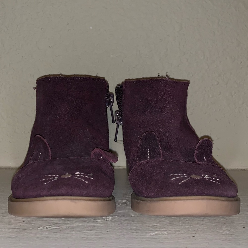 Tucker + Tate ankle purple suede booties